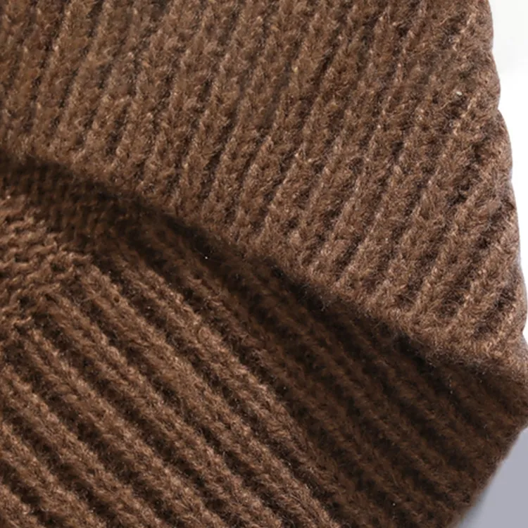custom-preppy-cable-knit-sweater-vest-mixed-stitch-hem-details