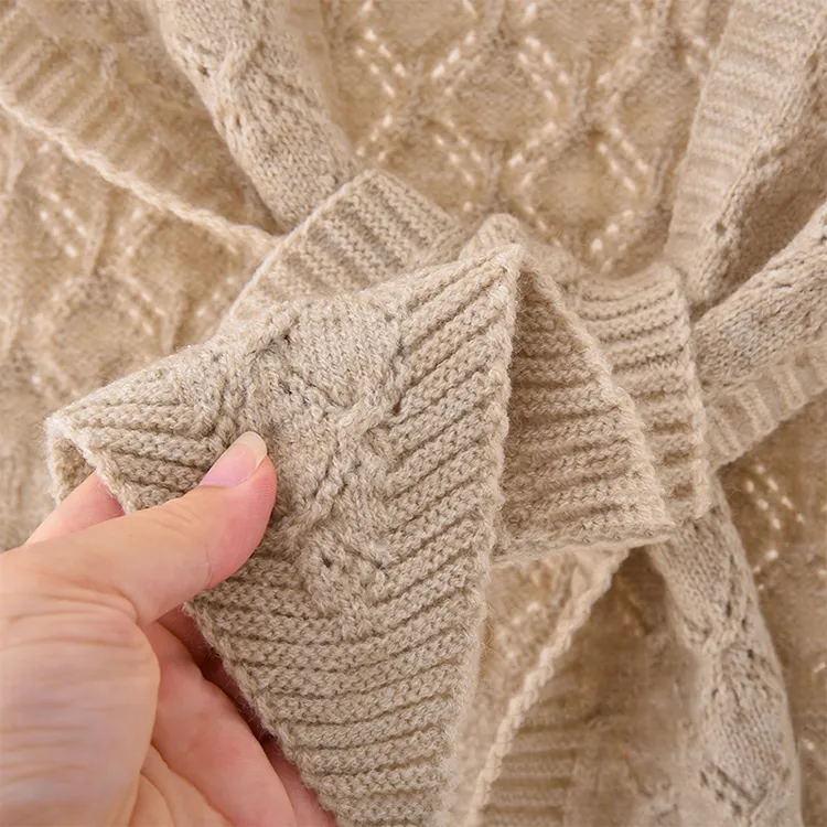 custom-diamond-eyelet-knit-poncho-shawl-knitting-details