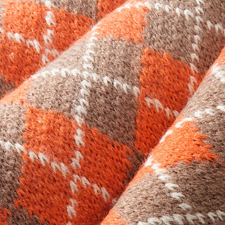 custom-argyle-pattern-knit-scarf-knitting-details