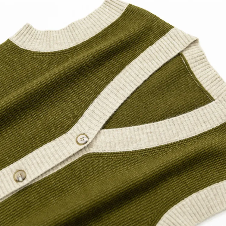 custom-color-blocked-v-neck-cardigan-vest-collar-details