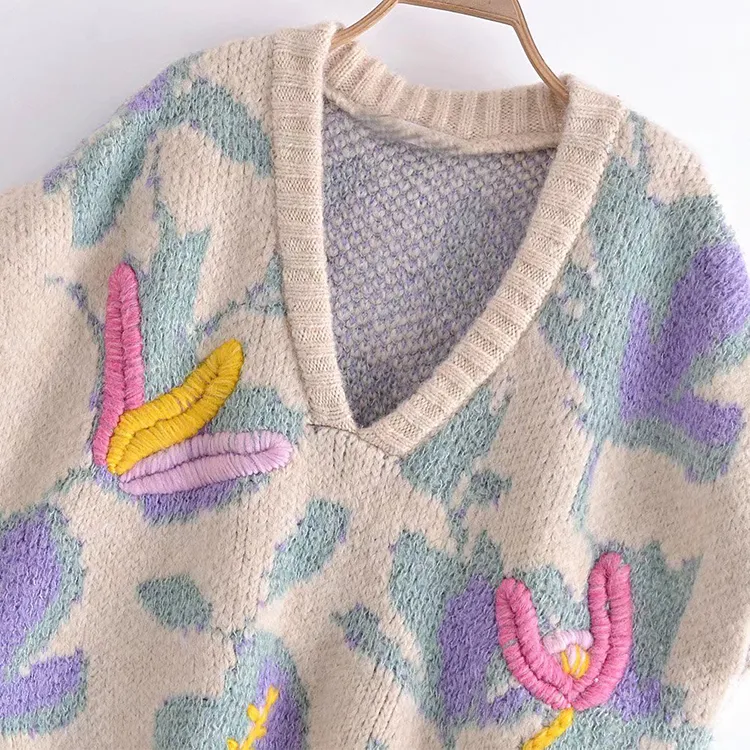 custom-oversized-3d-floral-knit-vest-collar-details