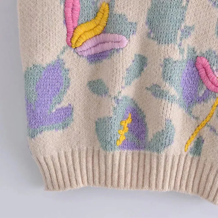 custom-oversized-3d-floral-knit-vest-hem-details