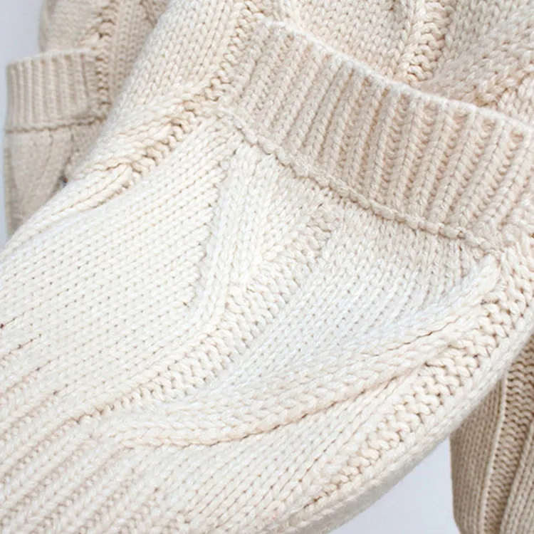 custom-oversized-cable-knit-embroidered-cardigan-pocket-details