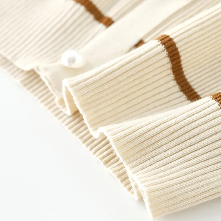 custom-pleated-peter-pan-collar-cardigan-sweater-hem-details
