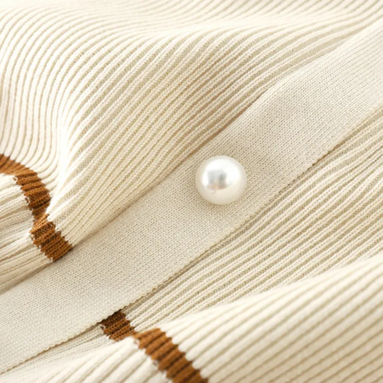 custom-pleated-peter-pan-collar-cardigan-sweater-knitting-details