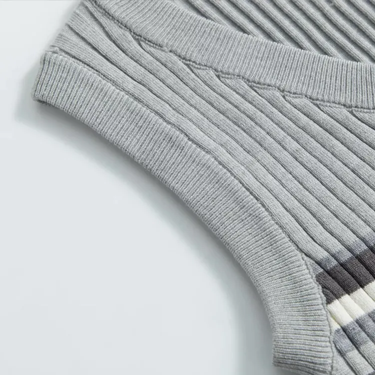 custom-preppy-striped-ribbed-knit-vest-knitting-details