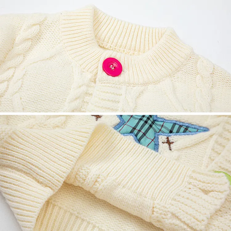 custom-star-appliqu-cable-knit-cardigan-sweater-collar-details