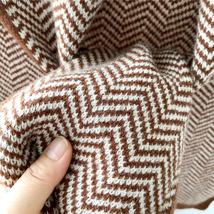 custom-herringbone-jacquard-knit-poncho-scarf-knitting-details