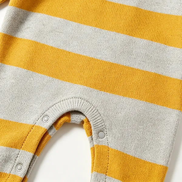 striped-knit-baby-romper-shoulder-snap-closure-knitting-details