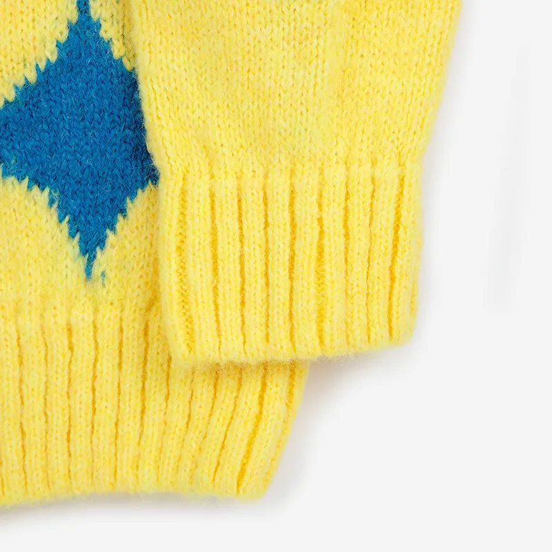 custom-kids-intarsia-knit-geometric-cardigan-knitting-details