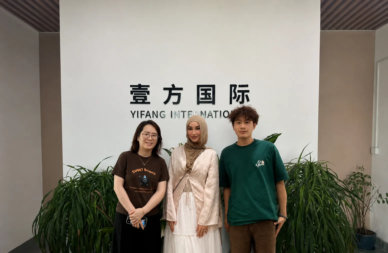 Malaysia representatives visiting Yifang International knitwear factory in Guangzhou